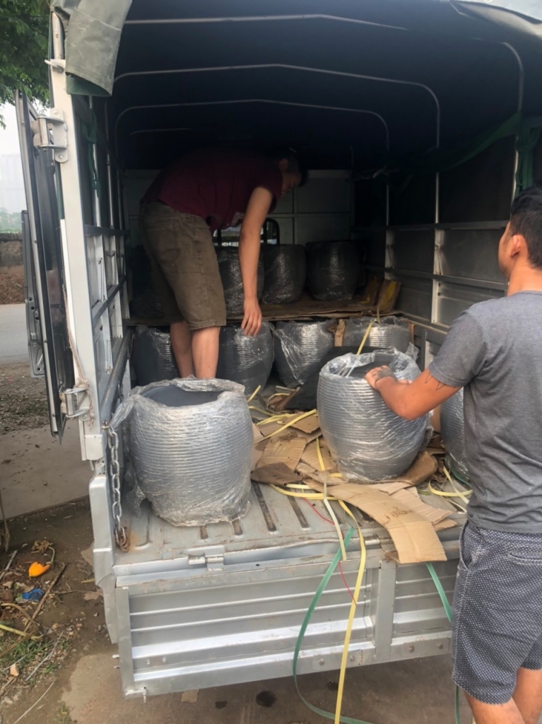 Giai đoạn vận chuyển chậu xi măng